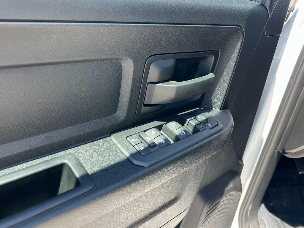 new 2025 Ram 2500 car, priced at $55,657