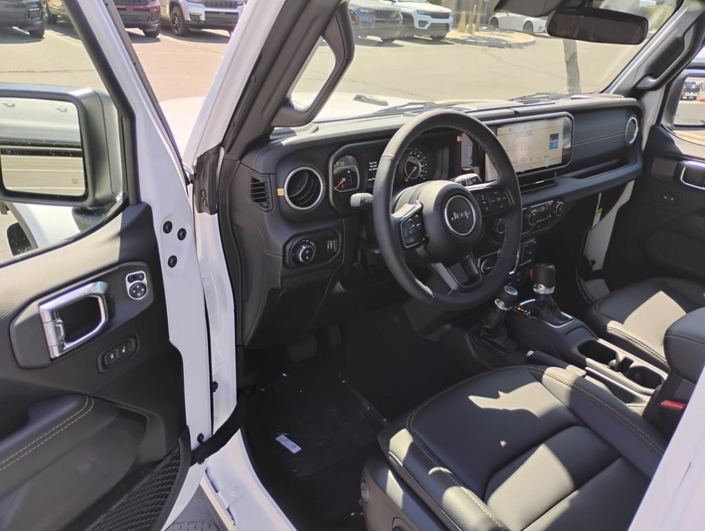 new 2025 Jeep Gladiator car, priced at $44,795