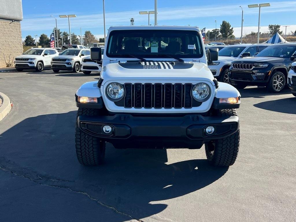 new 2025 Jeep Gladiator car, priced at $42,830