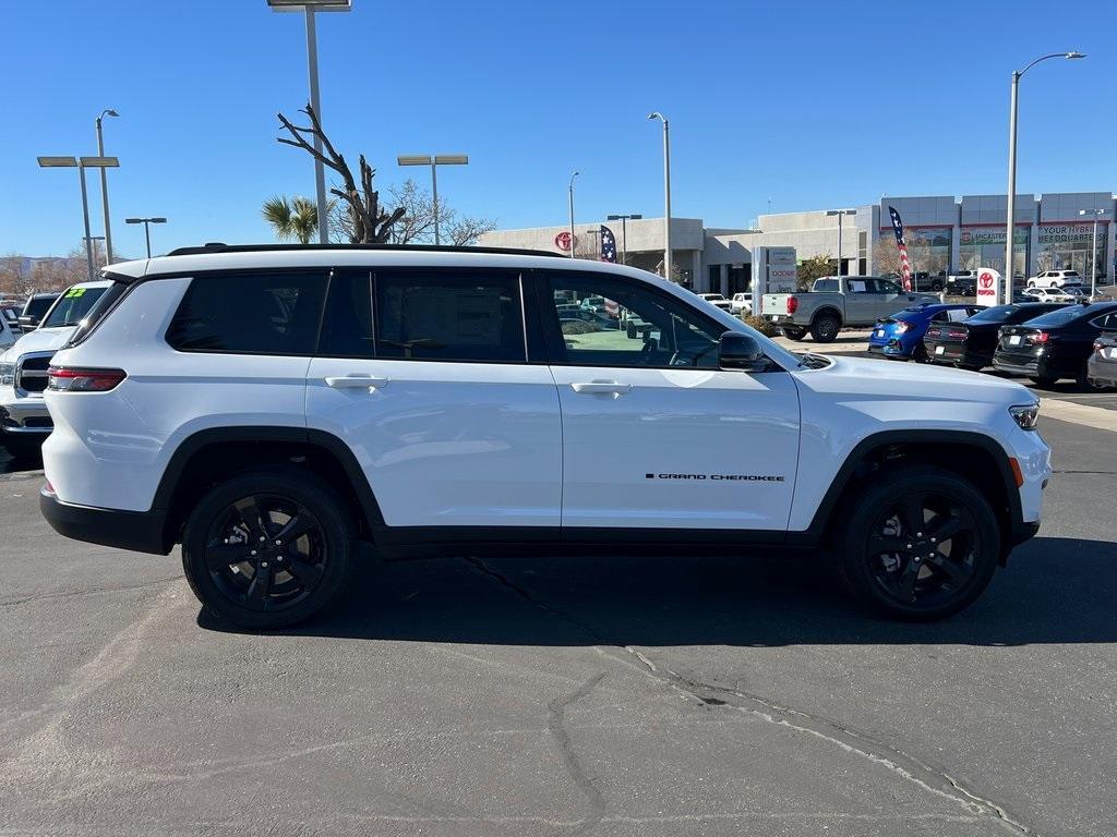 new 2025 Jeep Grand Cherokee L car, priced at $44,825