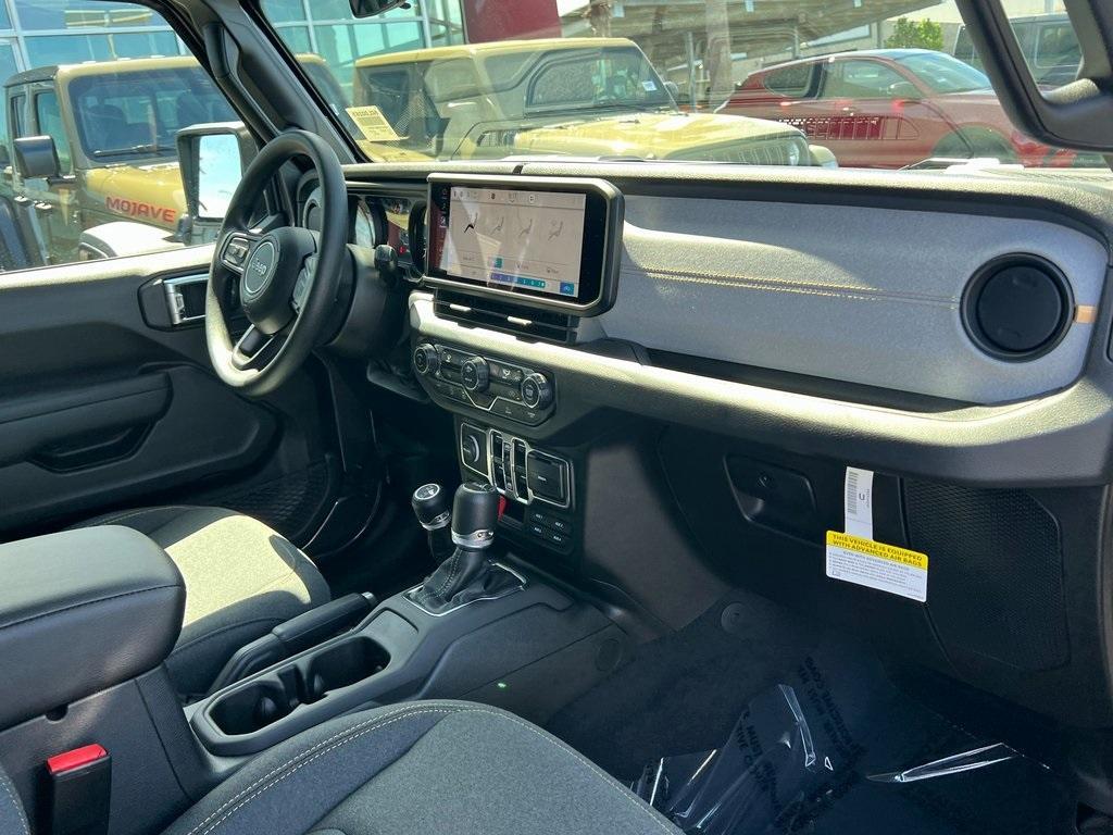 new 2025 Jeep Gladiator car, priced at $42,425