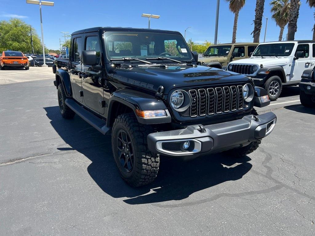 new 2025 Jeep Gladiator car, priced at $45,640