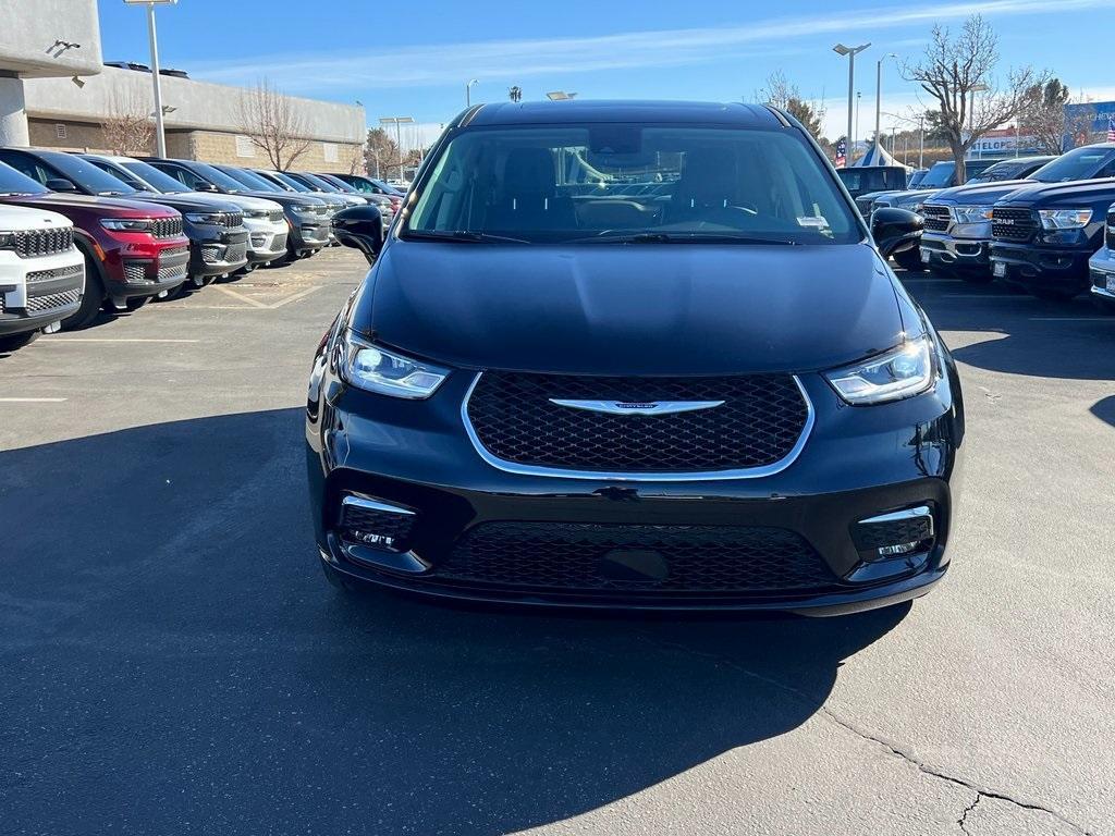 new 2024 Chrysler Pacifica car, priced at $44,815