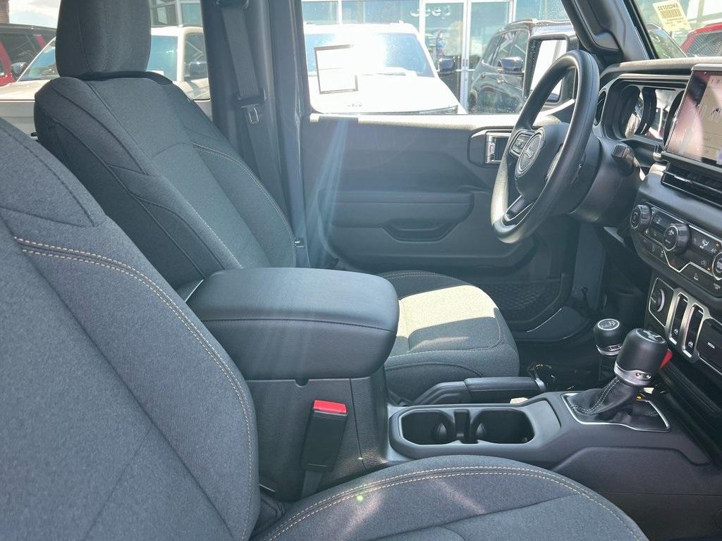 new 2025 Jeep Wrangler car, priced at $37,440