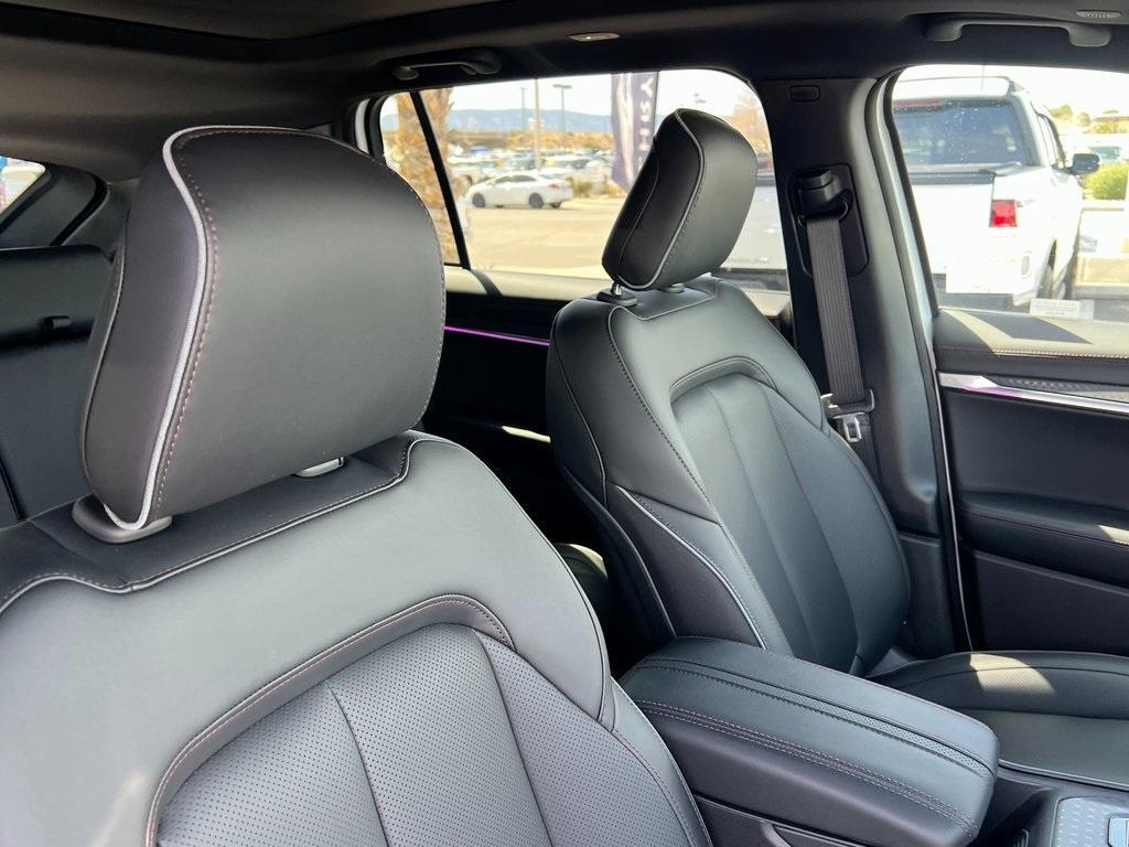 new 2025 Jeep Wagoneer S car, priced at $58,995