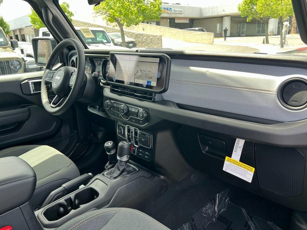 new 2025 Jeep Wrangler car, priced at $47,502