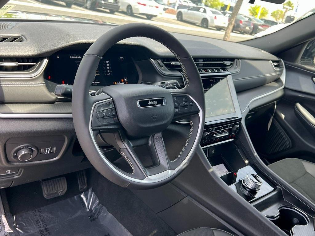 new 2025 Jeep Grand Cherokee L car, priced at $46,012