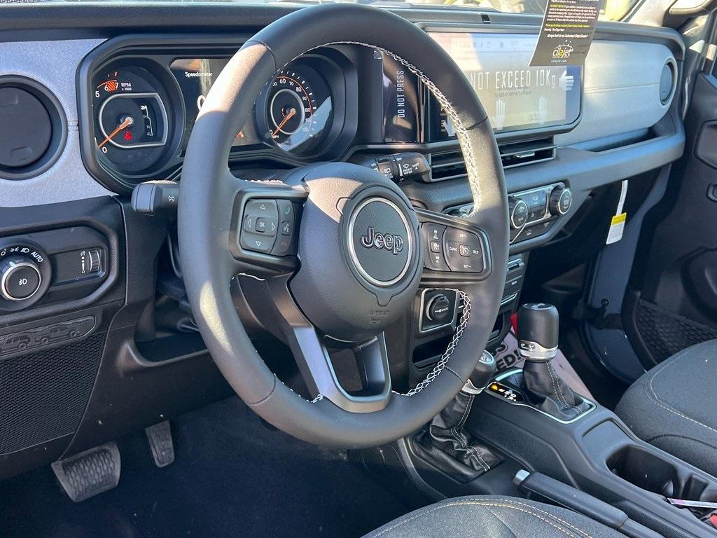 new 2025 Jeep Wrangler car, priced at $48,430