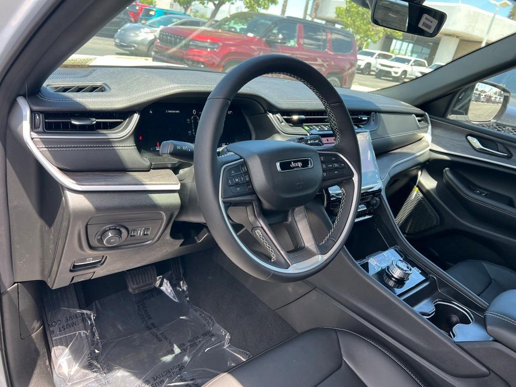new 2025 Jeep Grand Cherokee L car, priced at $45,872