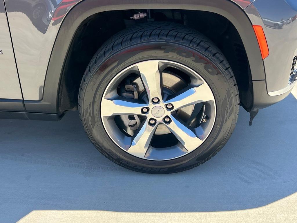 used 2021 Jeep Grand Cherokee L car, priced at $29,495