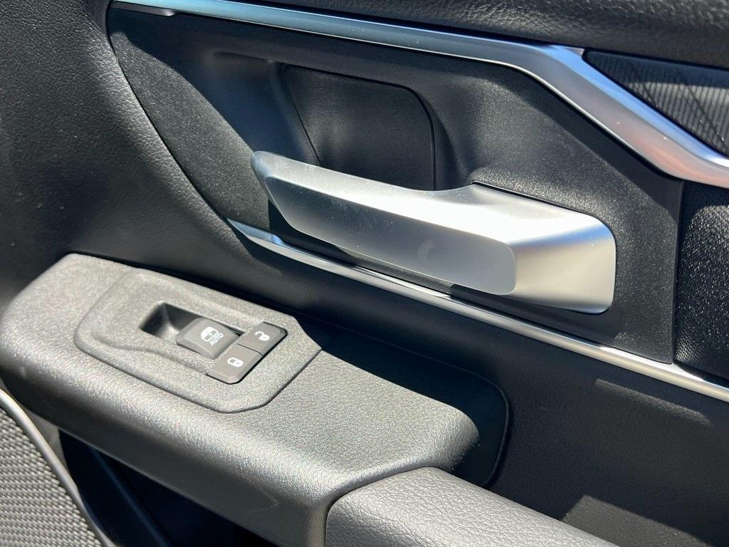 new 2025 Ram 1500 car, priced at $45,439