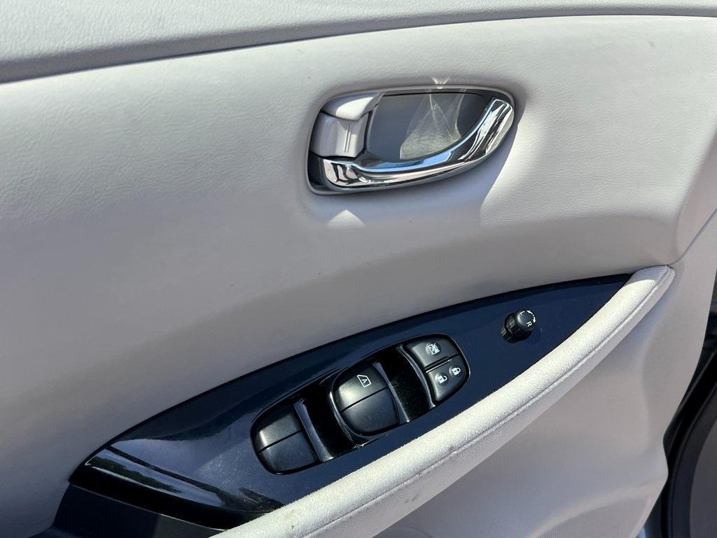 used 2014 Nissan Leaf car, priced at $10,995