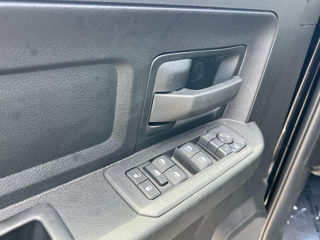 new 2025 Ram 3500 car, priced at $68,890