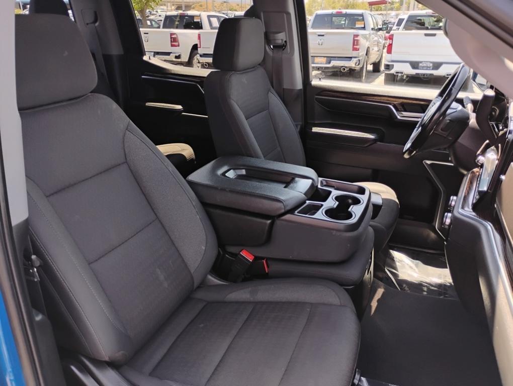 used 2022 GMC Sierra 1500 car, priced at $37,995