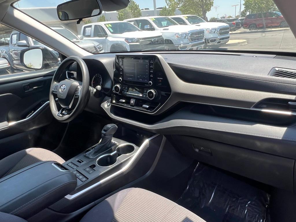 used 2021 Toyota Highlander car, priced at $31,046
