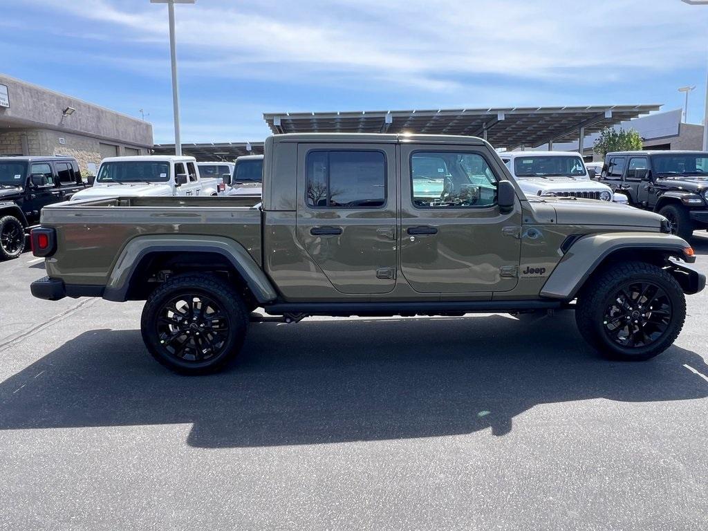 new 2025 Jeep Gladiator car, priced at $40,530