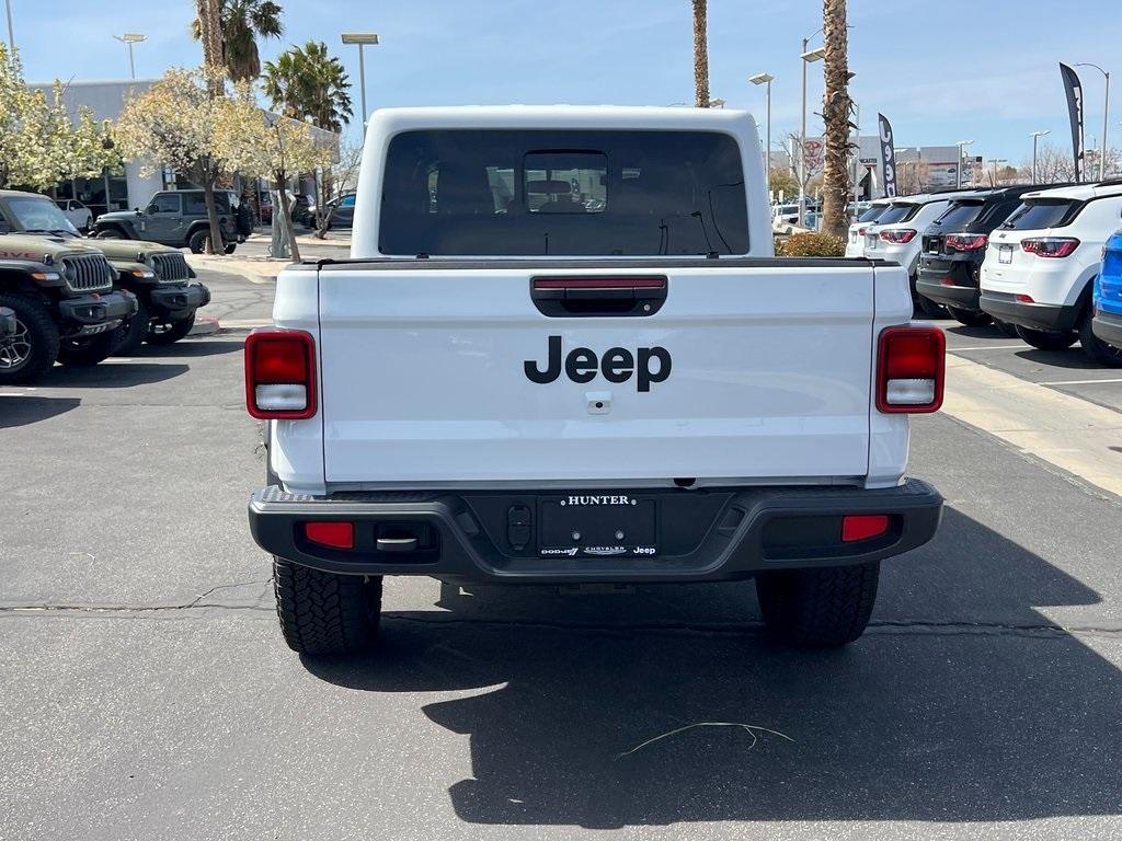 new 2025 Jeep Gladiator car, priced at $40,535