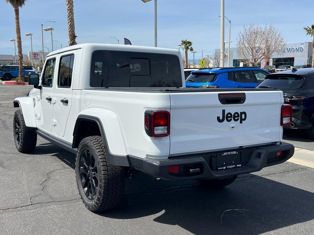 new 2025 Jeep Gladiator car, priced at $40,535