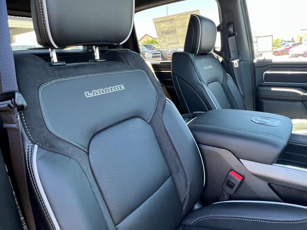 new 2025 Ram 1500 car, priced at $59,376