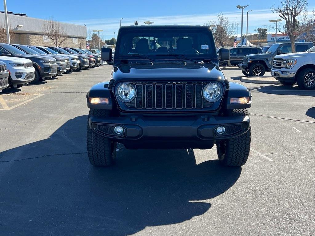 new 2025 Jeep Gladiator car, priced at $43,180