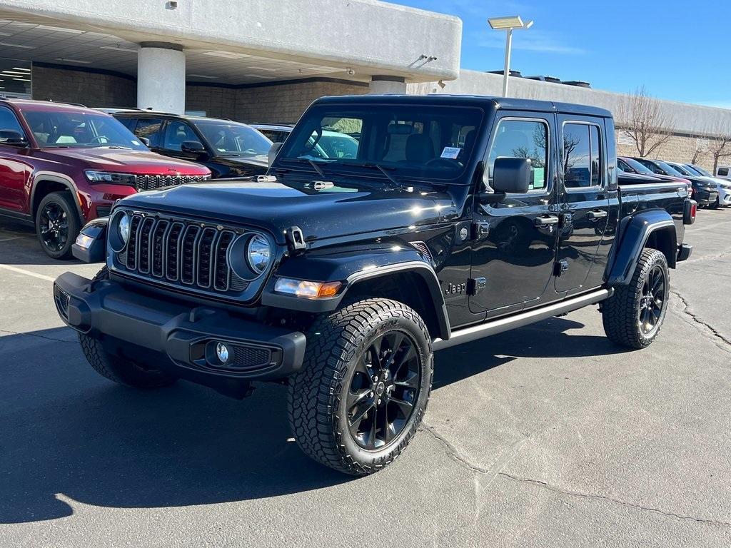 new 2025 Jeep Gladiator car, priced at $43,180