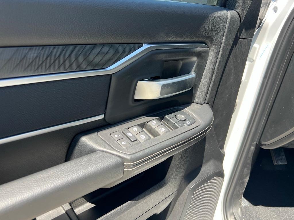 new 2025 Ram 2500 car, priced at $68,775