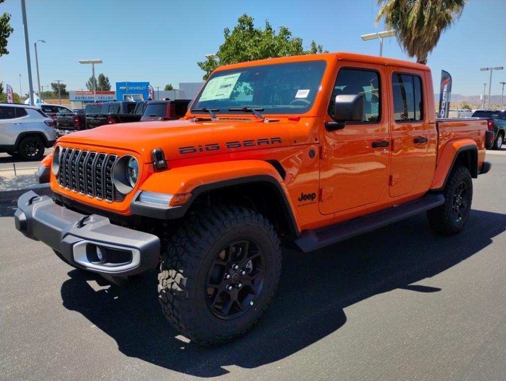 new 2025 Jeep Gladiator car, priced at $50,030