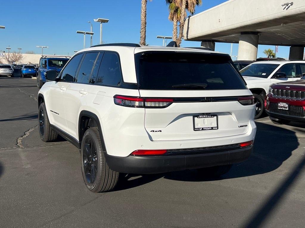 new 2024 Jeep Grand Cherokee car, priced at $42,425