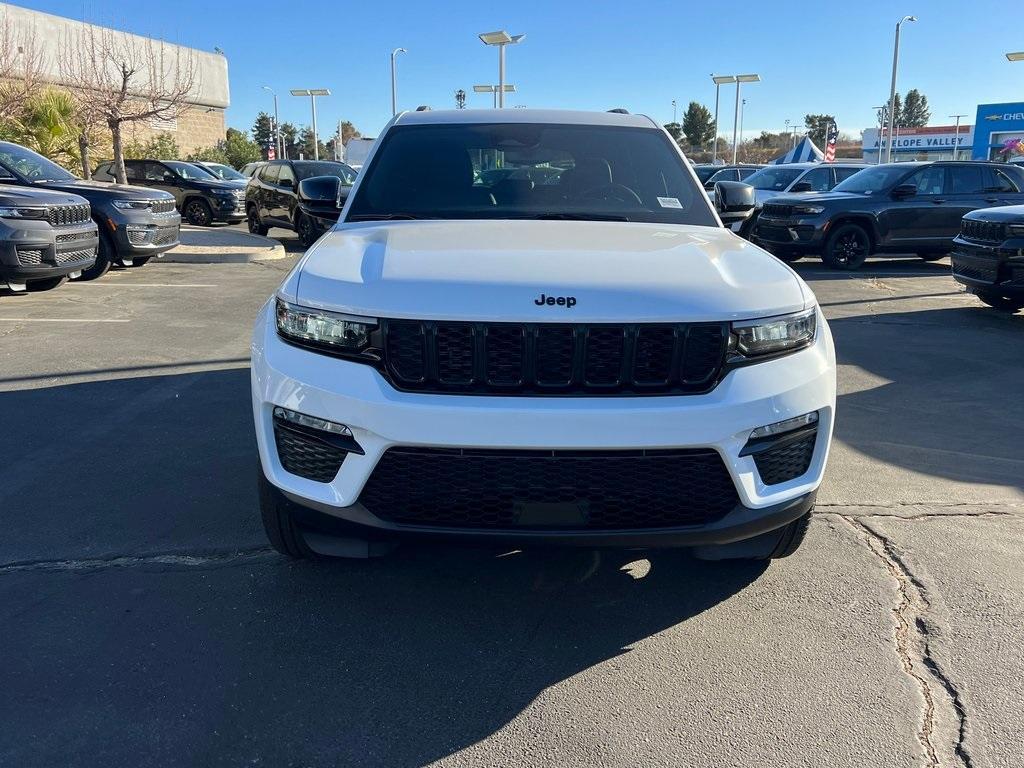 new 2024 Jeep Grand Cherokee car, priced at $42,425