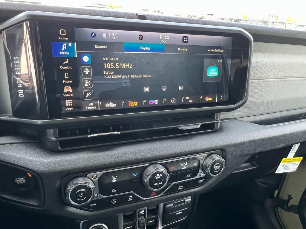 new 2025 Jeep Gladiator car, priced at $41,430