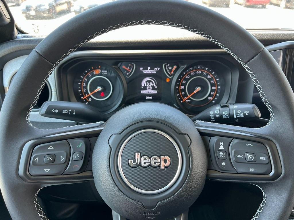 new 2025 Jeep Wrangler car, priced at $43,182