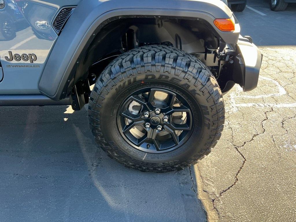 new 2025 Jeep Wrangler car, priced at $51,325