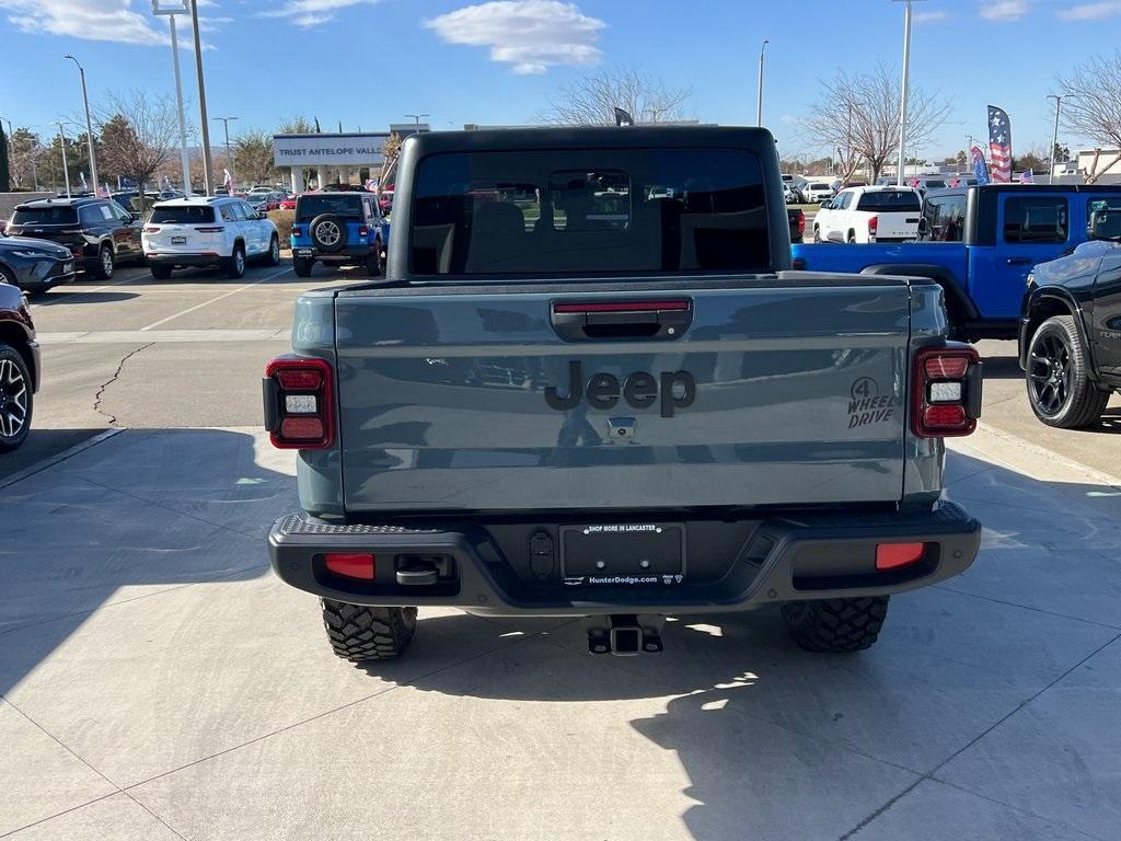 new 2025 Jeep Gladiator car, priced at $50,635