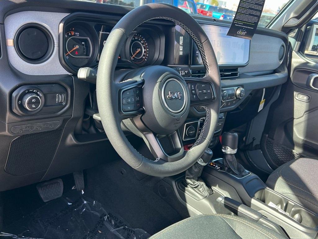 new 2025 Jeep Gladiator car, priced at $50,635