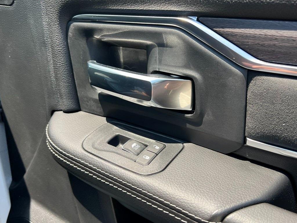 new 2025 Ram 2500 car, priced at $77,877
