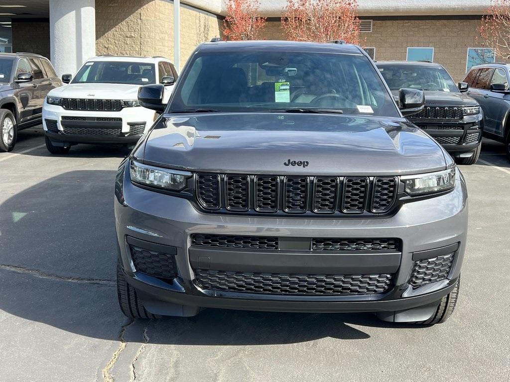 new 2025 Jeep Grand Cherokee L car, priced at $44,175