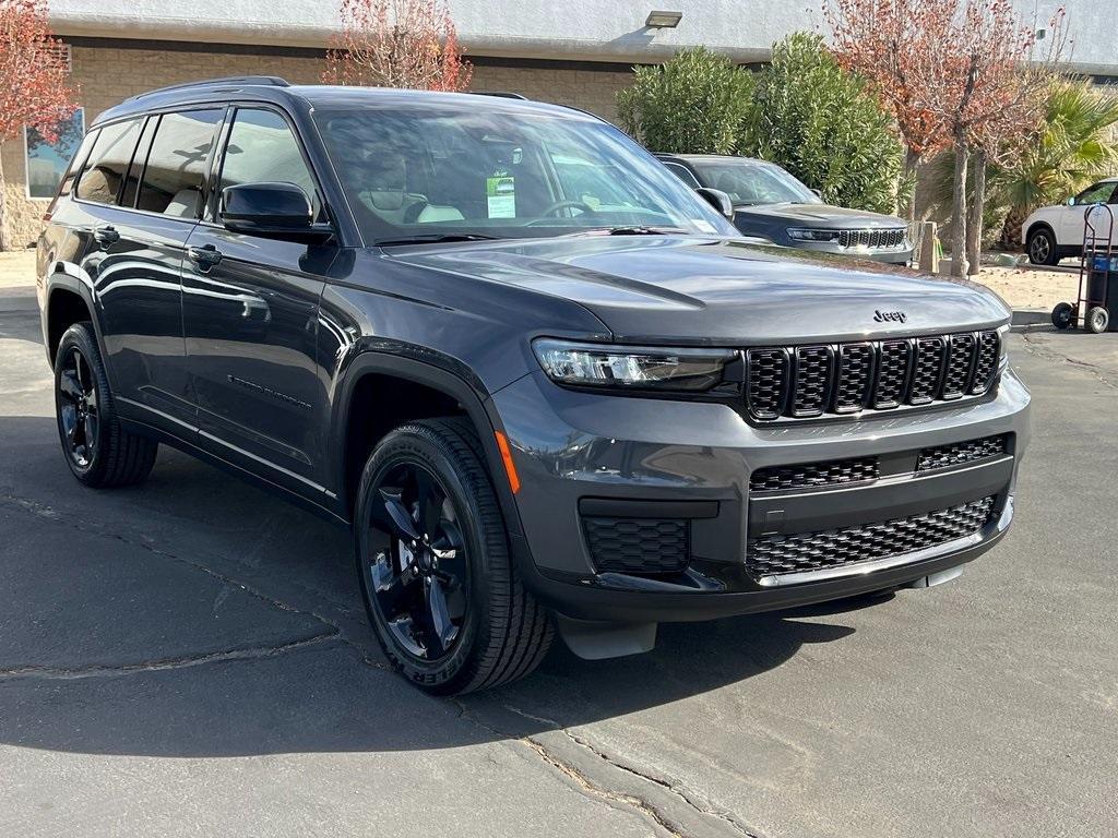 new 2025 Jeep Grand Cherokee L car, priced at $44,175