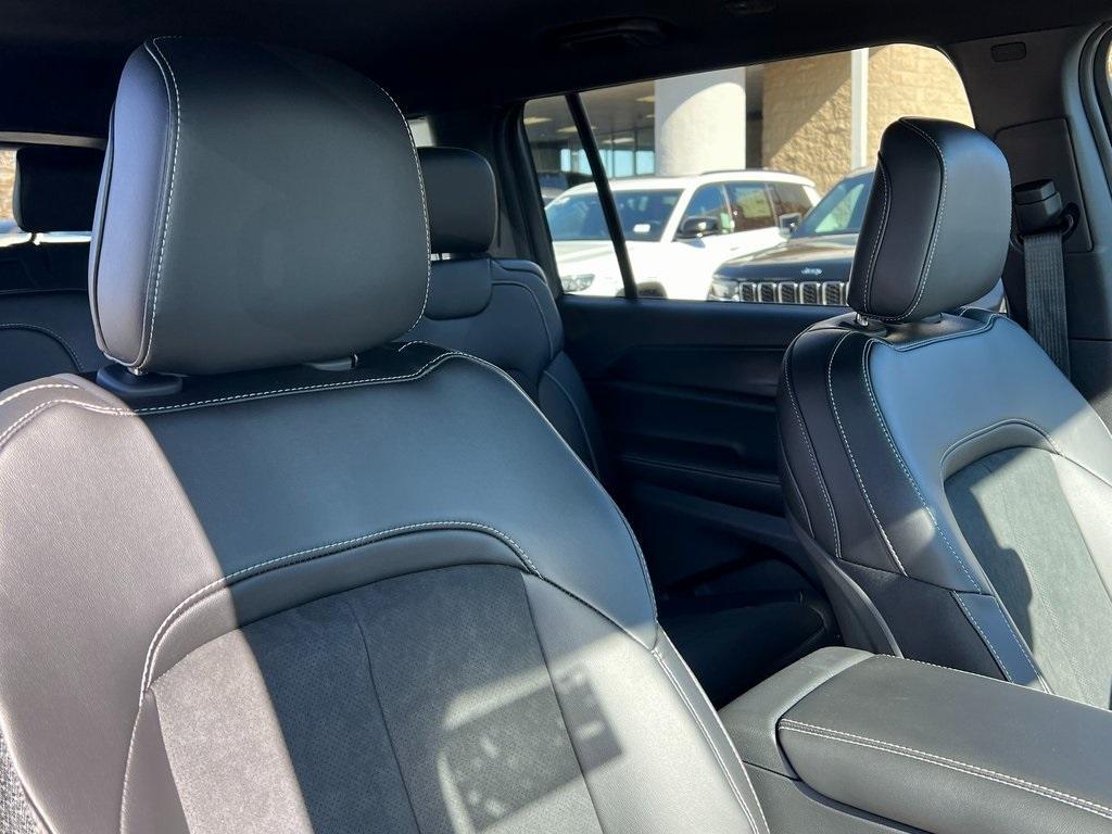 new 2025 Jeep Grand Cherokee L car, priced at $42,925