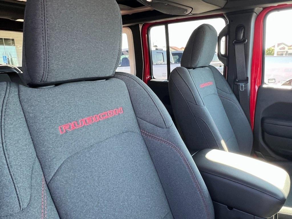 new 2025 Jeep Wrangler car, priced at $53,742