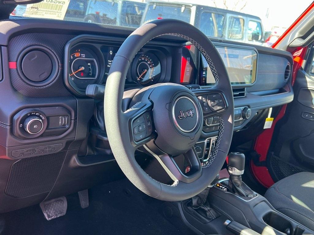 new 2025 Jeep Wrangler car, priced at $55,110