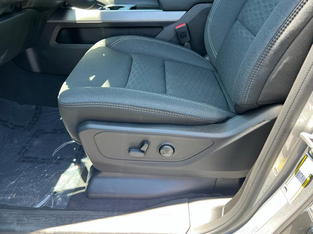 new 2025 Ram 1500 car, priced at $52,499