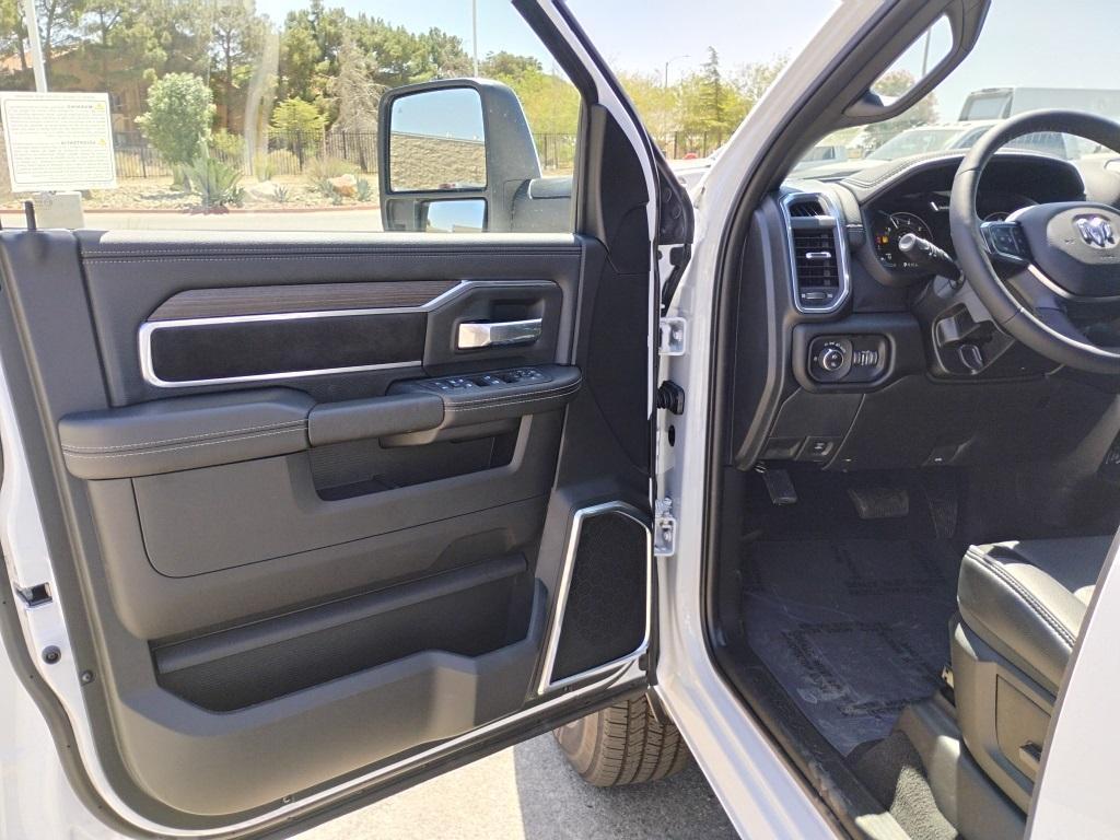 new 2025 Ram 2500 car, priced at $75,689