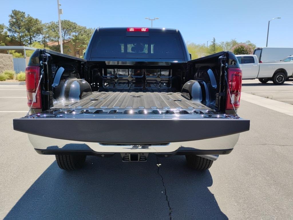 new 2025 Ram 2500 car, priced at $79,122