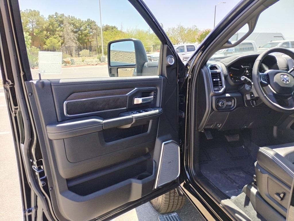new 2025 Ram 2500 car, priced at $79,122