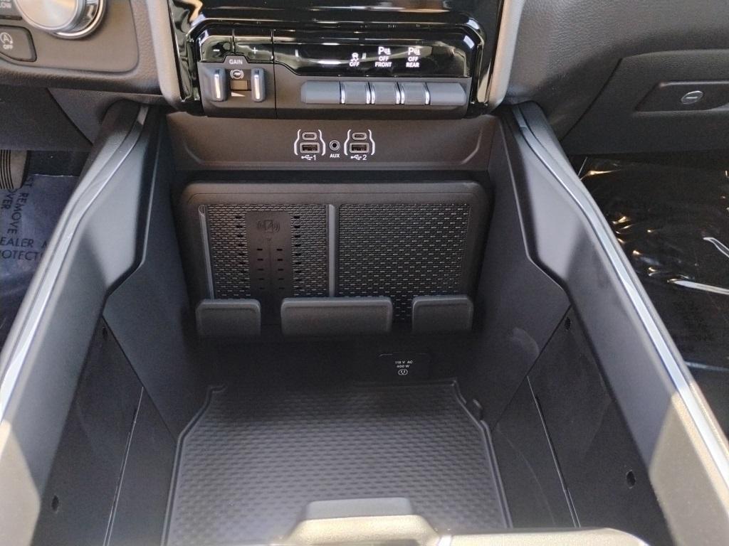 new 2025 Ram 1500 car, priced at $59,326