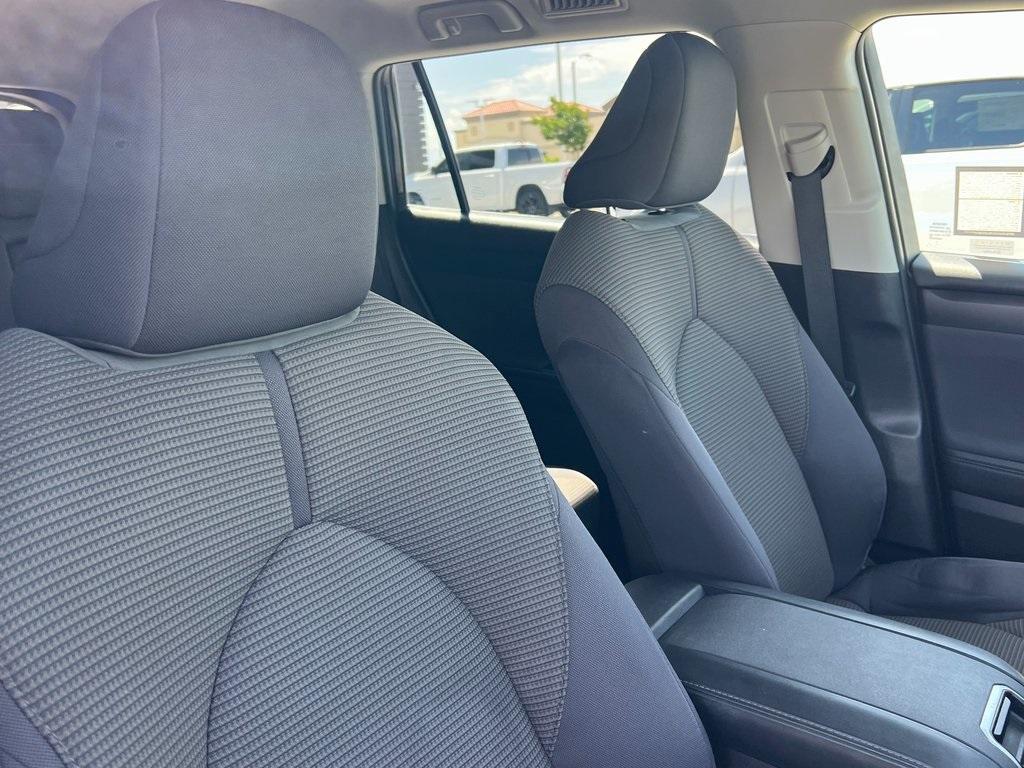 used 2023 Toyota Highlander car, priced at $32,495