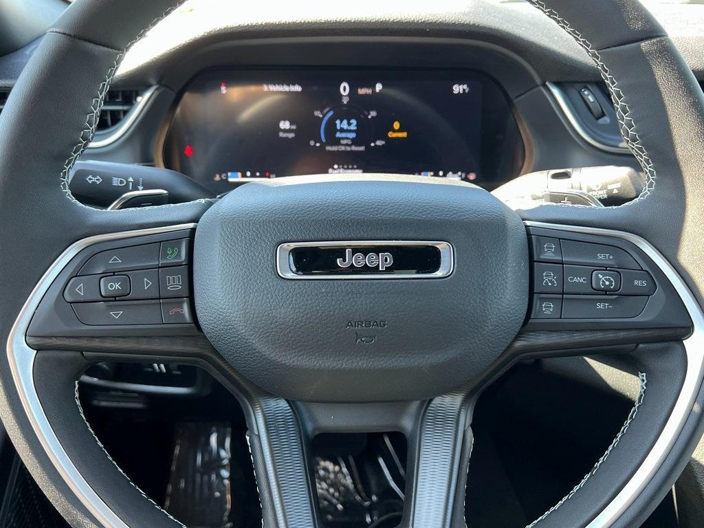 new 2025 Jeep Grand Cherokee L car, priced at $43,425