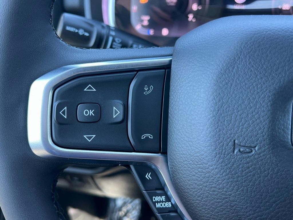 new 2025 Ram 1500 car, priced at $45,757