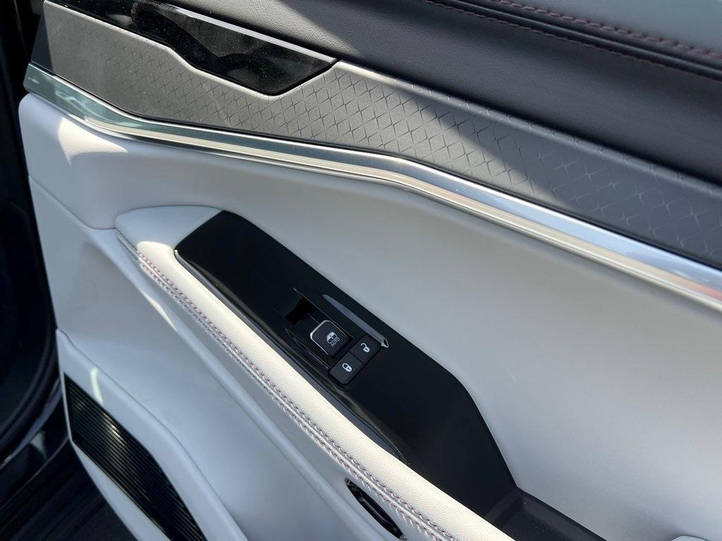 new 2025 Jeep Wagoneer S car, priced at $61,090
