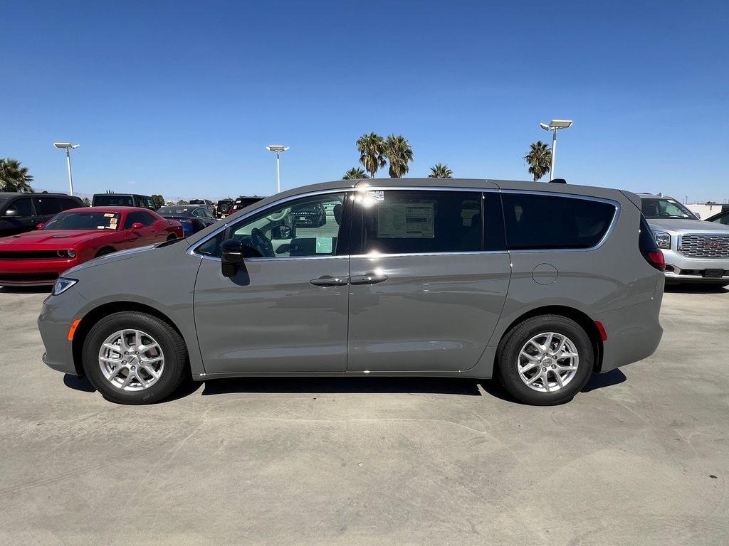 new 2024 Chrysler Pacifica car, priced at $41,140